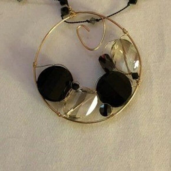 Wire Circle Pendant Beaded Necklace Handmade - Picture 3 of 9